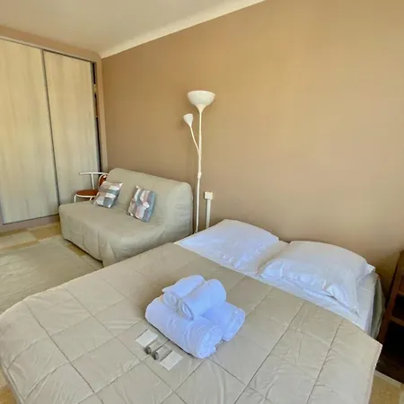 The Beach - Beachfront 2 Bedrooms With View ! Apartman